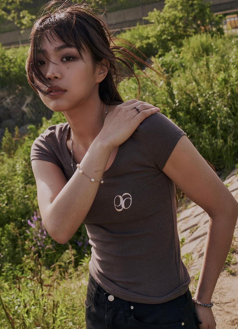 ROUND DEEP U NECK TEE / BROWN