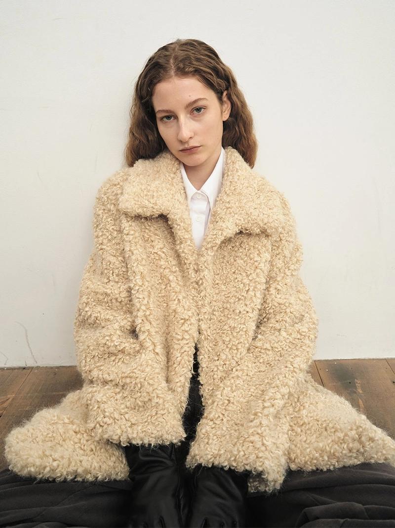 Et demain - Soft bouclé shearling fur half coat - Beige