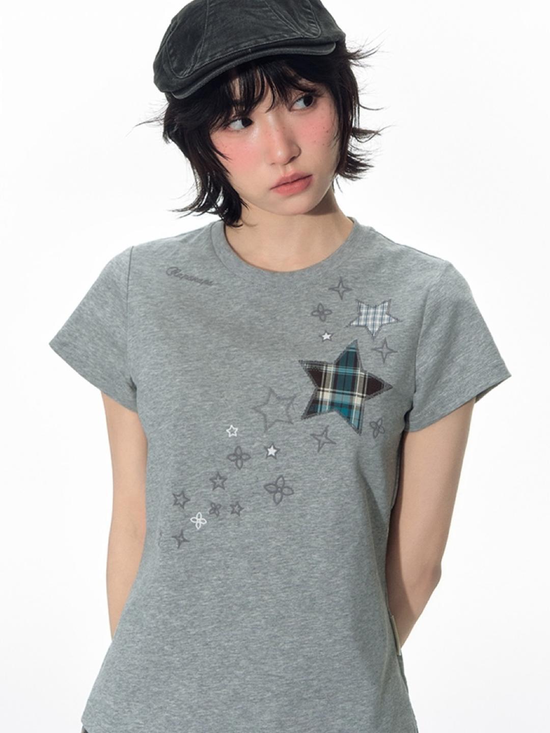 TAKEANAP Star Applique Slim T-shirt (2color)