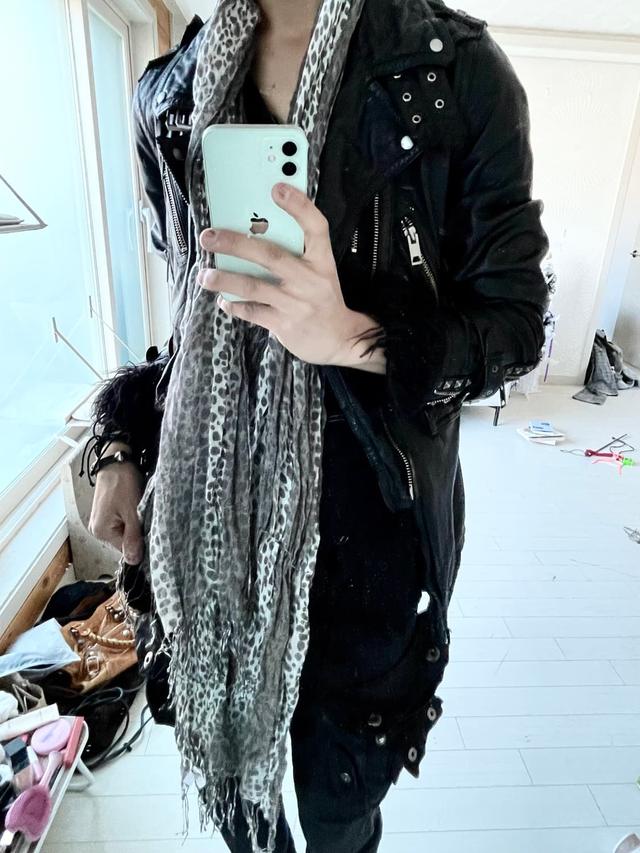 Gray Leopard scarf | 후루츠패밀리