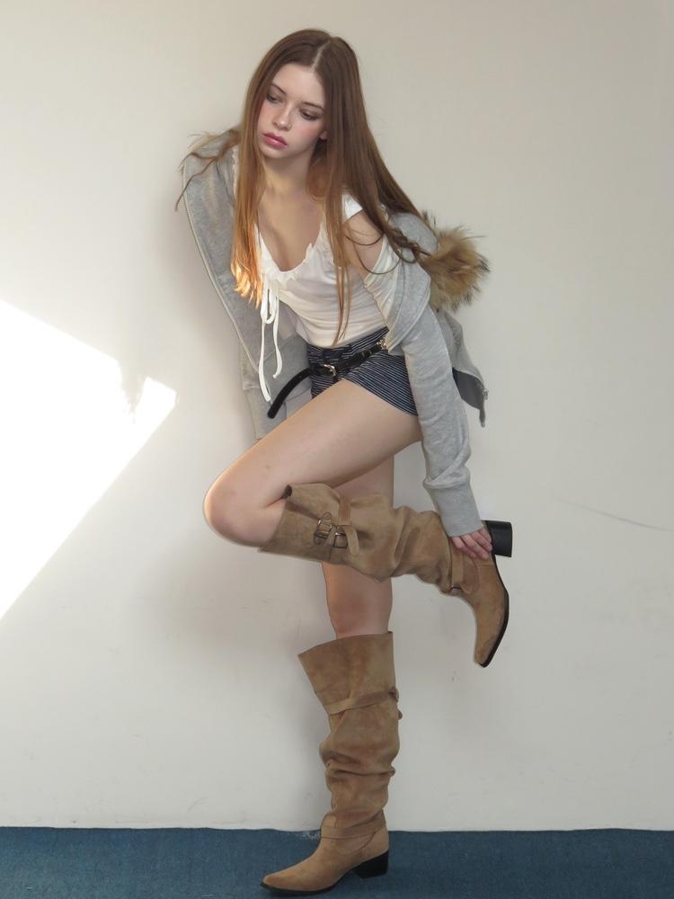 Mooreyu Retro Pleated Ruffle Riding Boots