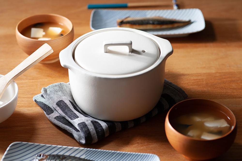 킨토 카코미 밥솥 2color KINTO KAKOMI 고내열도자기 2중뚜껑 뚝배기 라이스쿠커