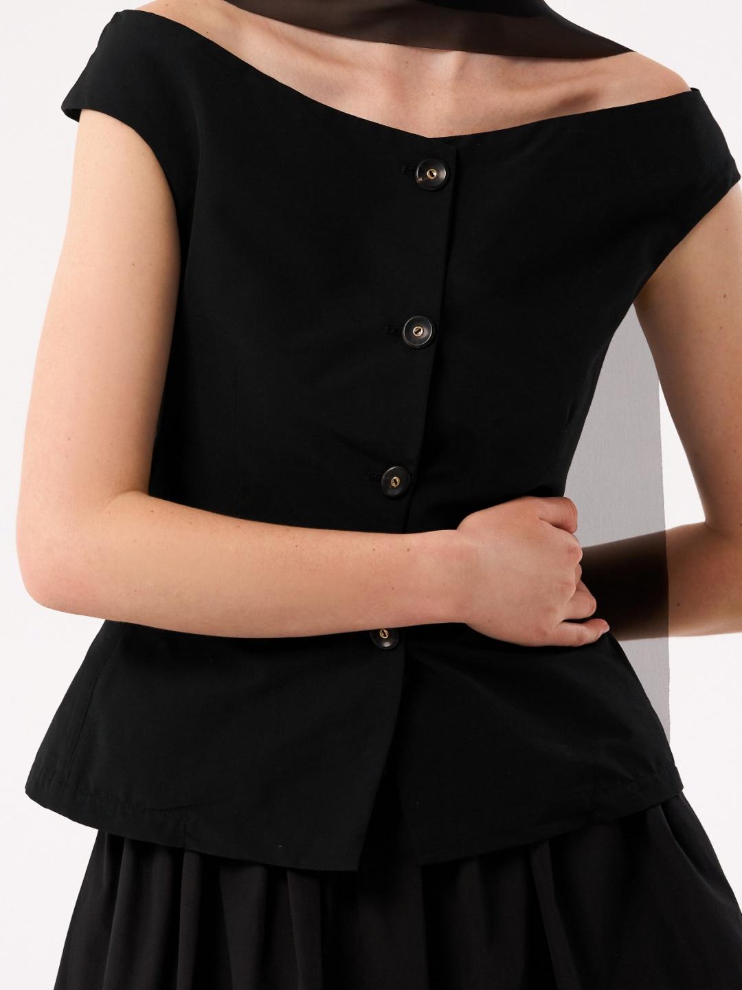 Pearl off-shoulder top (black)