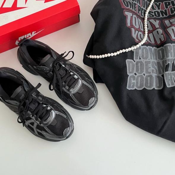 [해외]나이키 V2K 런 블랙 앤트러사이트 FD0736-001