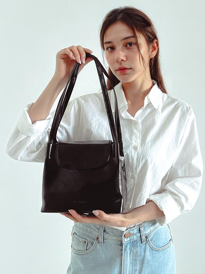 피니 토트 숄더백 (소프트블랙)