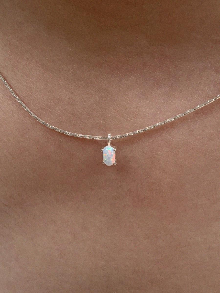 Petit Opal necklace
