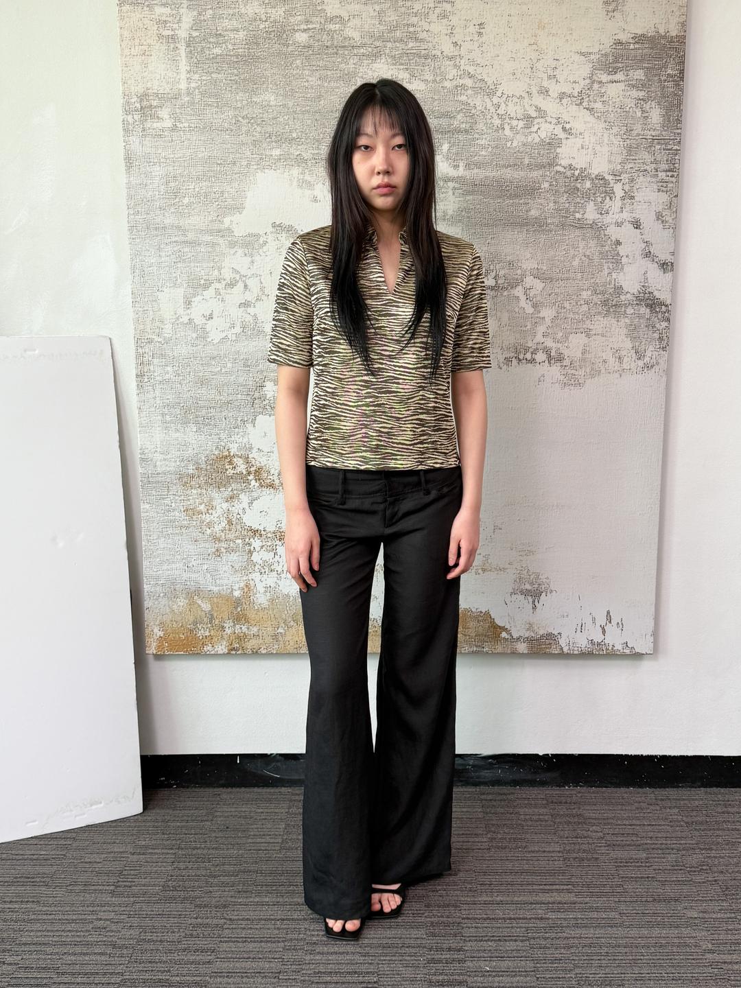 434. Pattern collar tension top