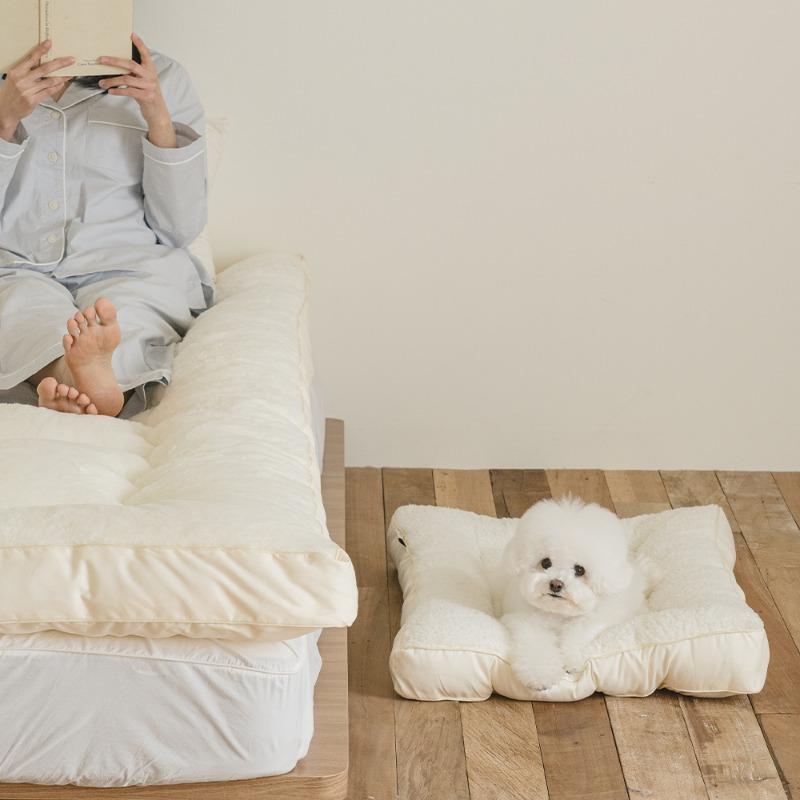 [🚨비밀 특가🚨] (홈즈리빙x뭉연구소) 강아지 고양이 사계절 10cm 뚱땡이 반반 토퍼