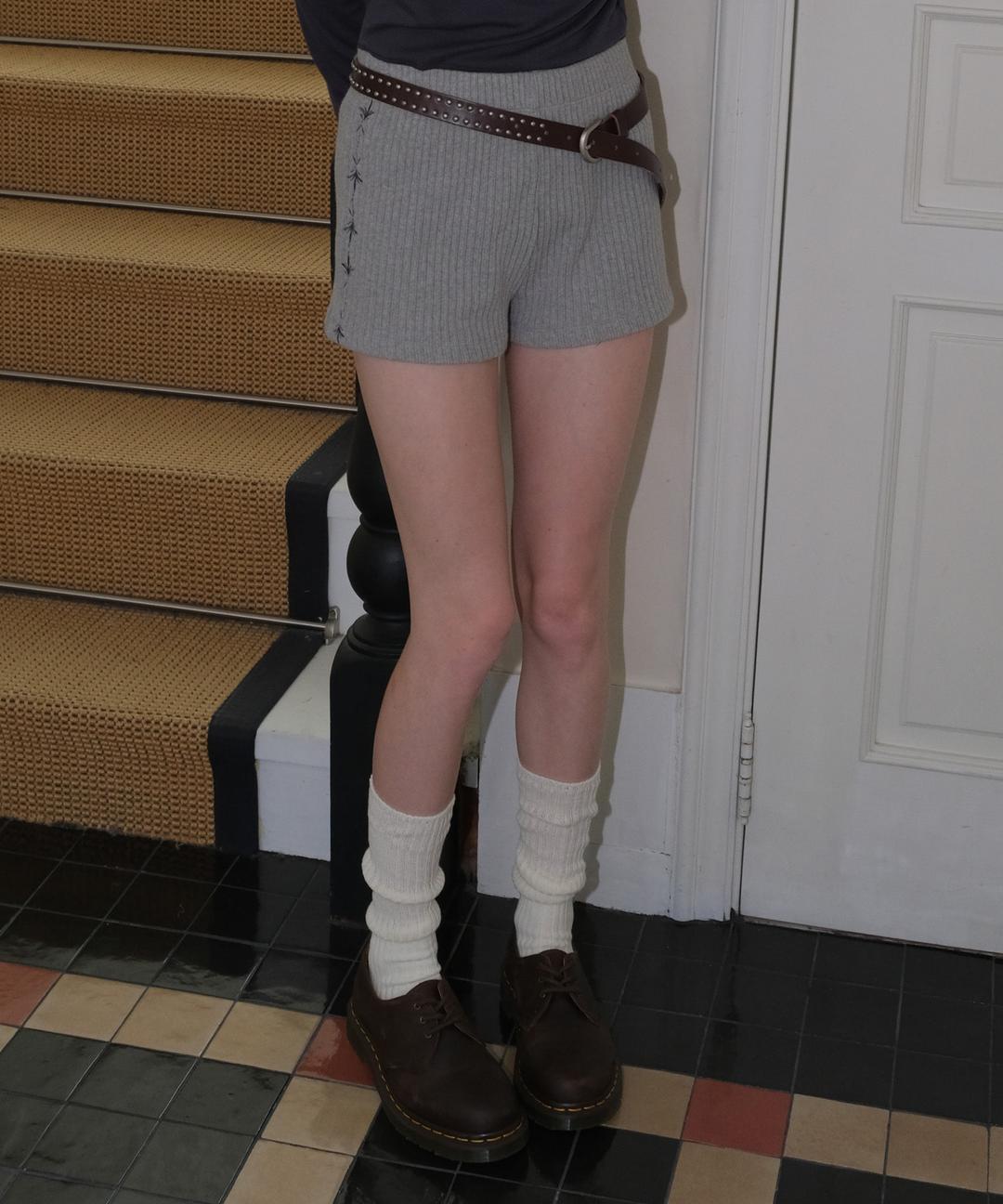 C RIBBED SHORTS_GREY