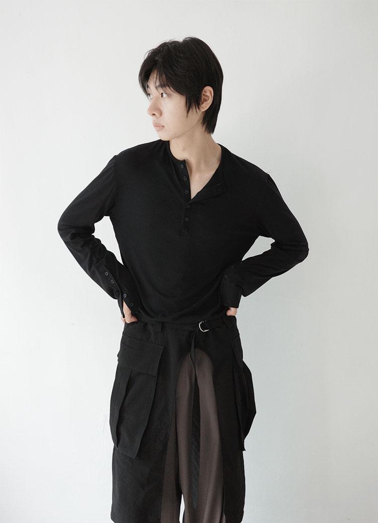 button cuff henley tee