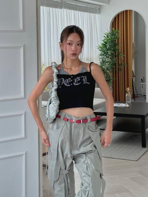 LOGO HALTER RIVET SLEEVELESS BLACK