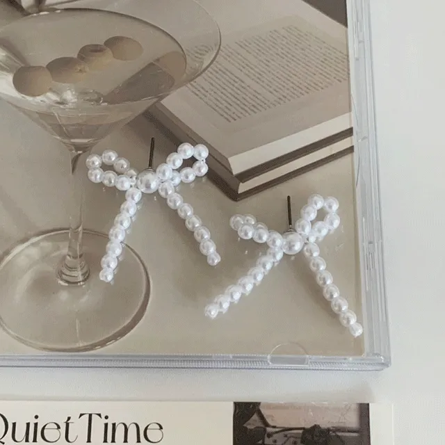 [당일출고/티타늄] 비비 발레코어 리본귀걸이 진주 리본 드롭 포인트 러블리 귀여운 키치한 하이틴 분위기 하객룩 귀걸이