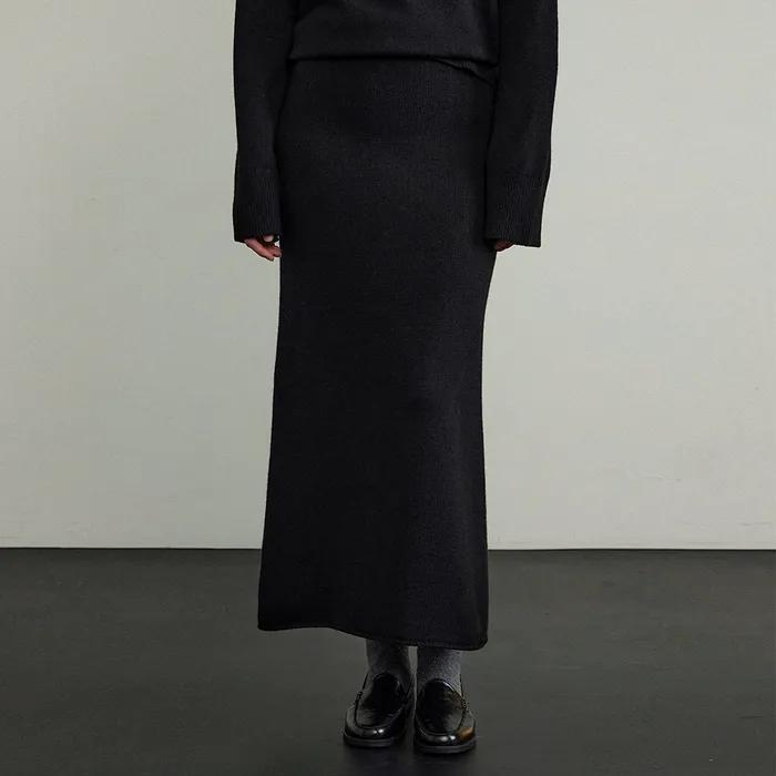 Moon Cashmere Knit Skirt - Black