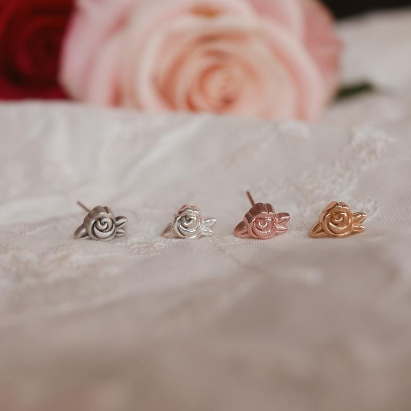 Little rose earring 장미 귀걸이