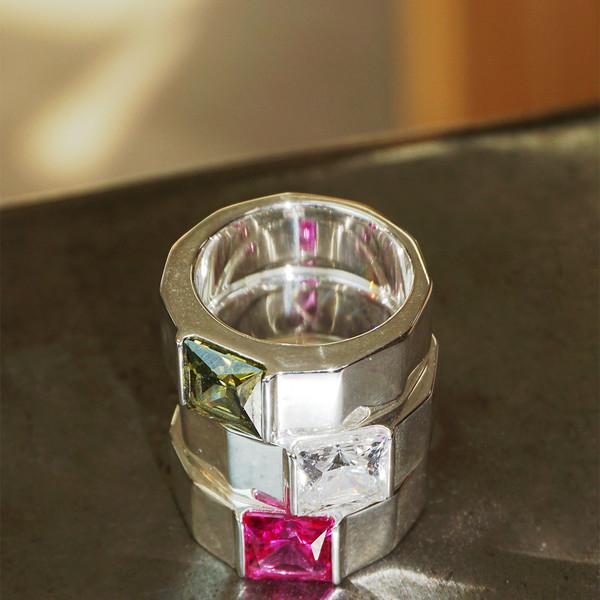 SQUARE STONE RING BOLD SILVER