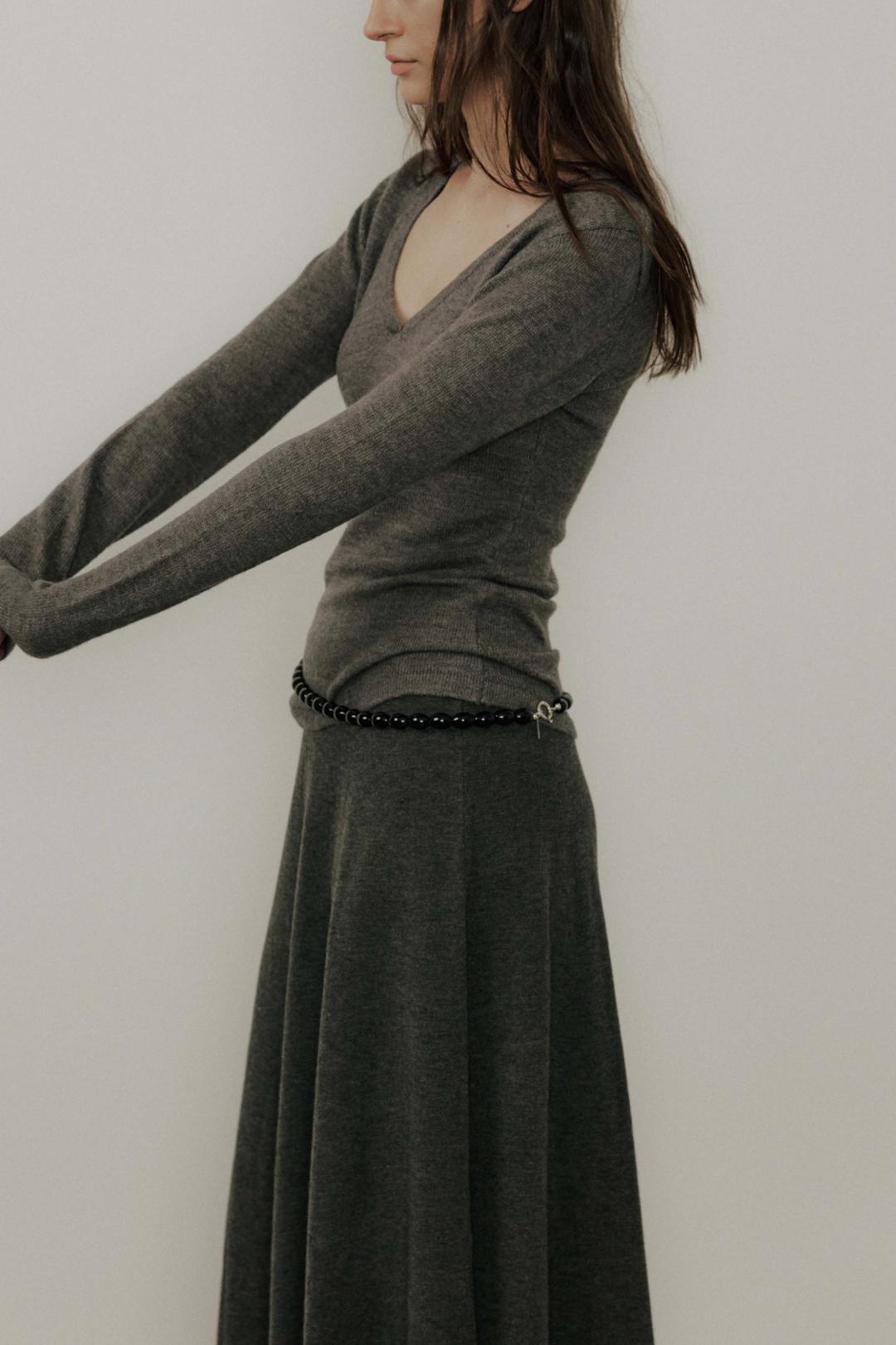 Deep V-Neck Rib Knit_Gray
