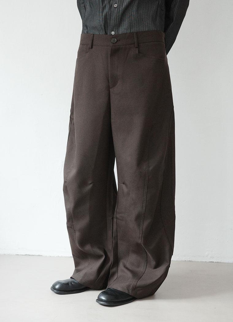 curved balloon pants