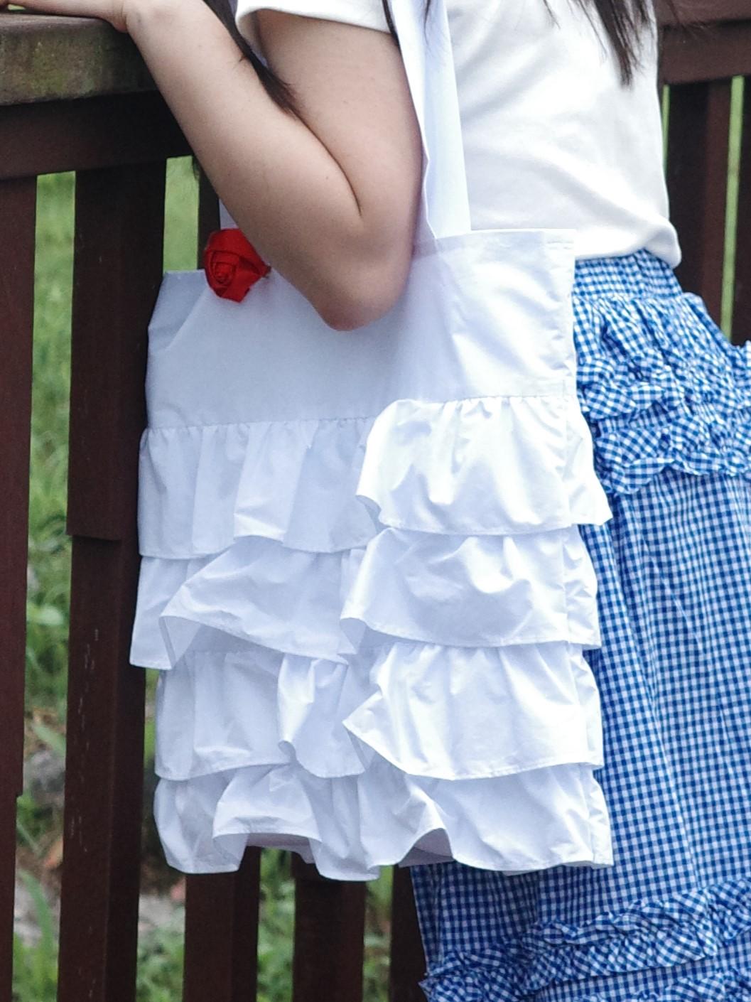 UWOo frill bag (Pure white)