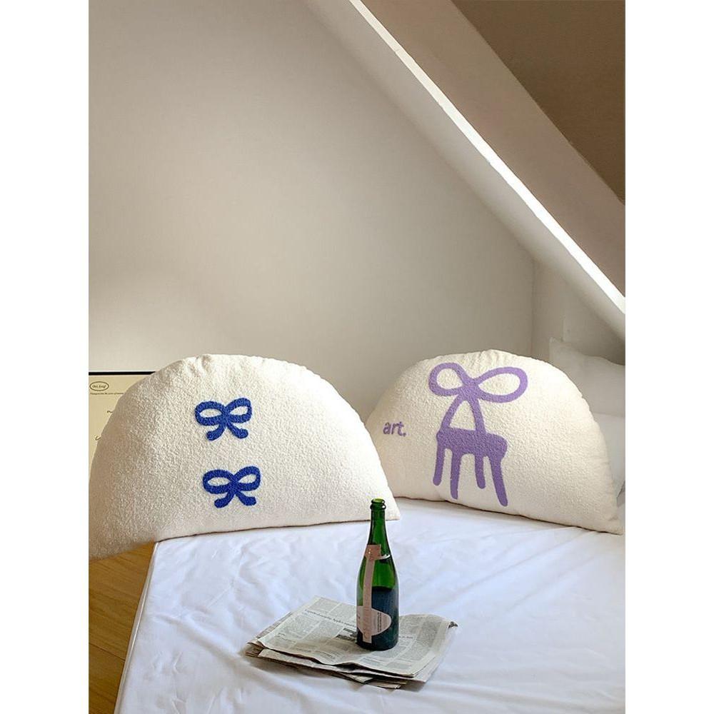 키치 리본 발레코어 쿠션 인테리어 등쿠션