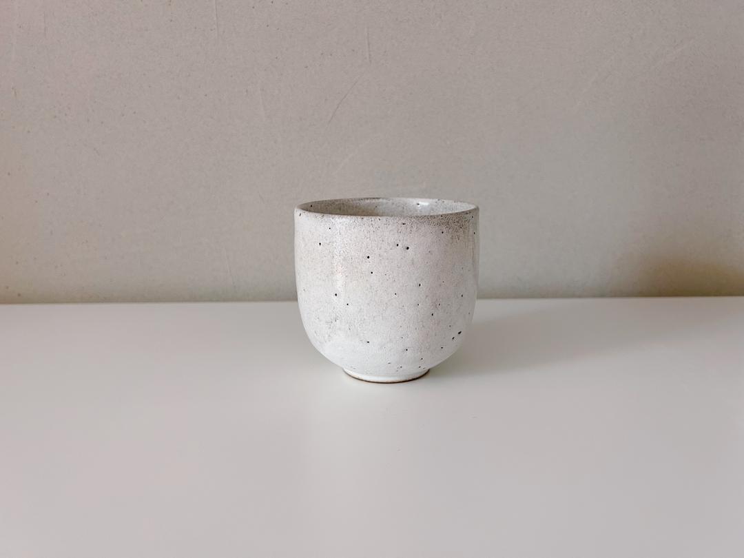 [Eriko Suzuki] Ash White Tea Cup