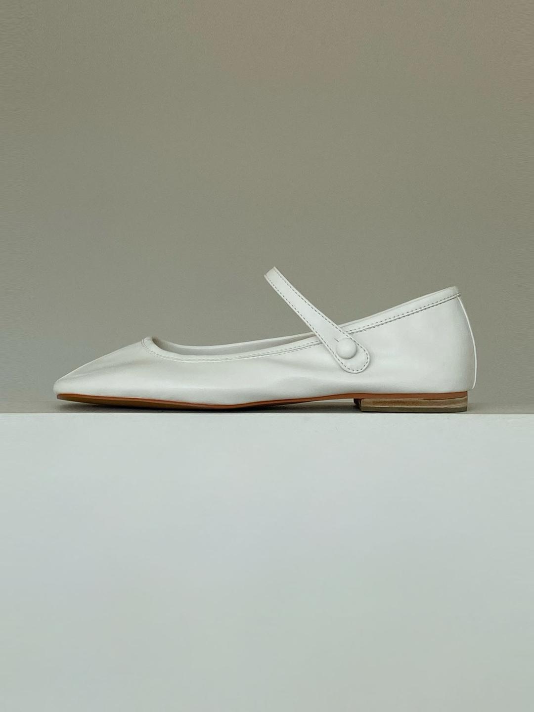 MILD FLAT SHOES