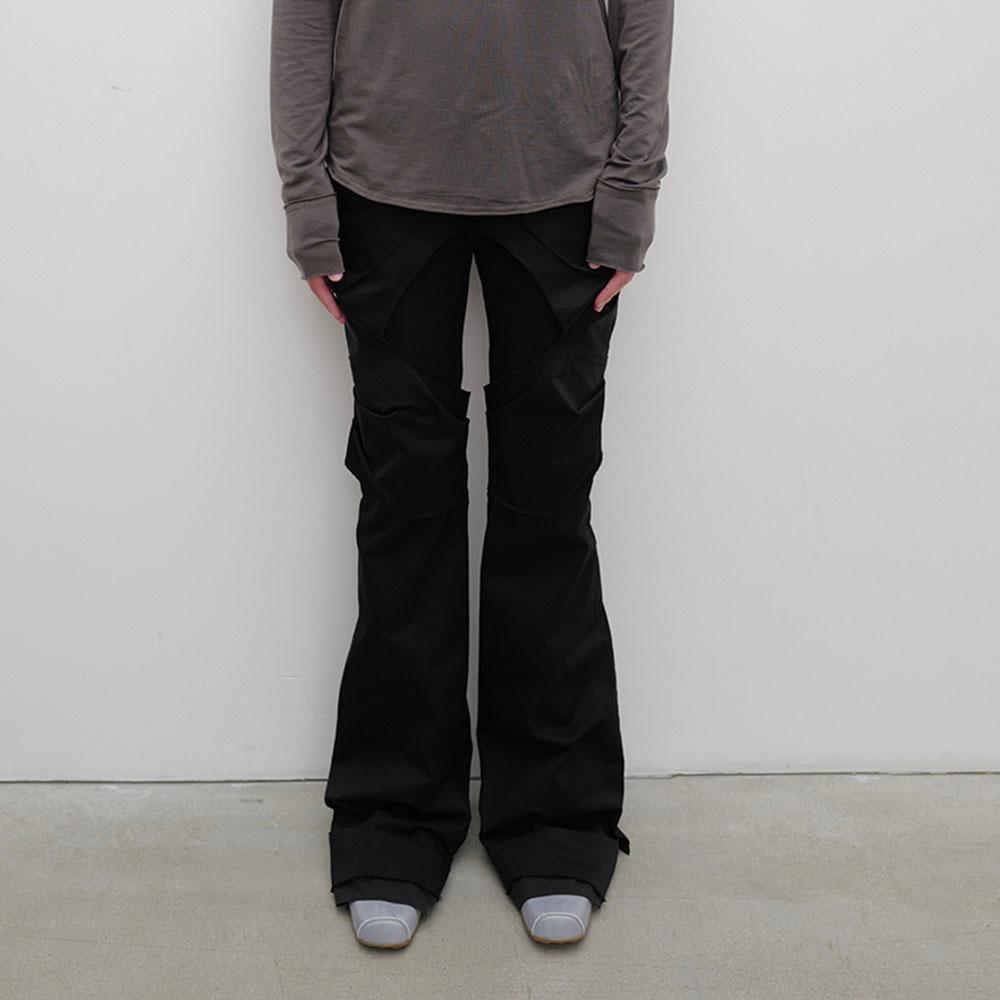 GATHERED BOOTCUT PANTS (BLACK)