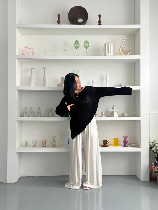 다온 빅사이즈) 77슬릿 사선 부클니트