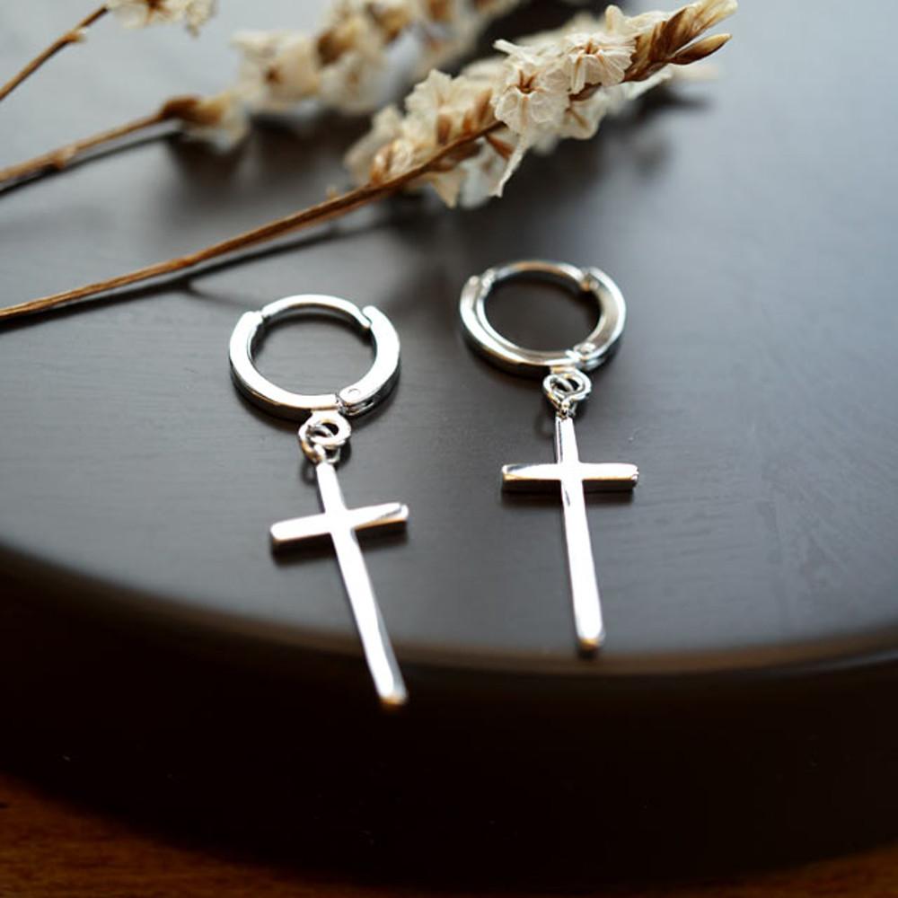 십자가 귀걸이 귀찌가능 논피어싱