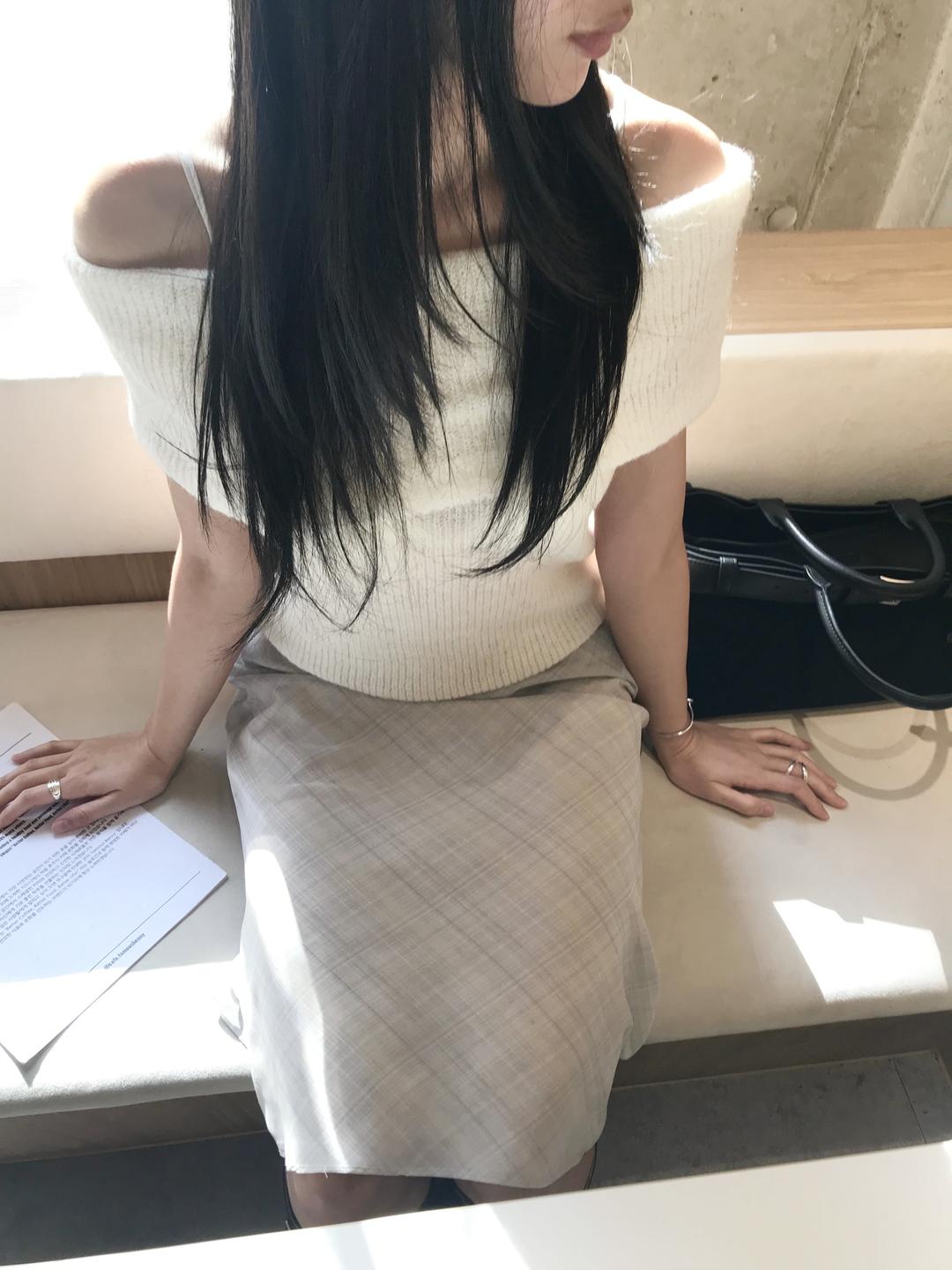 off shoulder sleeveless knit (4colors)