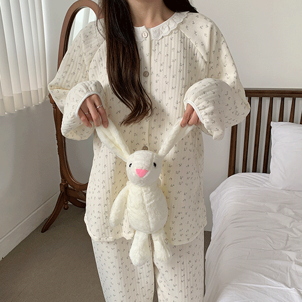 수앤수 [고퀄리티/포근] 3종 로코 누빔 체리 도트 패턴 파자마 잠옷 세트 (25C100)