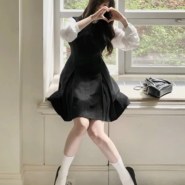 [✨여름하객룩/레이어드!] 미뉴엣 핀턱라인 블랙원피스 (+숏/롱ver) - 2 size (SLOWMADE/자체제작/플레어/키큰녀/키작녀/블랙원피스/하객룩원피스)