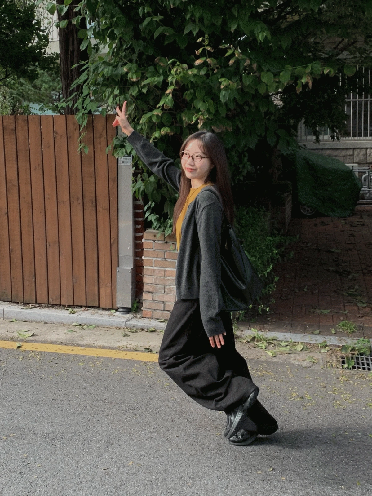 무비 울 라운드 가디건