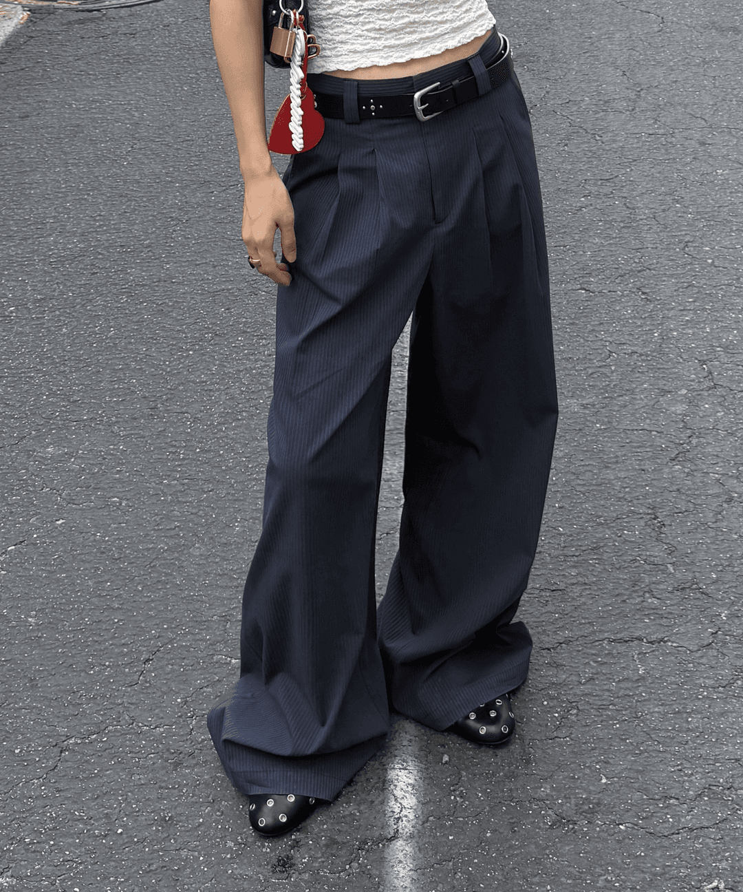 [7/8 예약 출고] OVERSIZED VTG STRIPE TROUSERS - NAVY