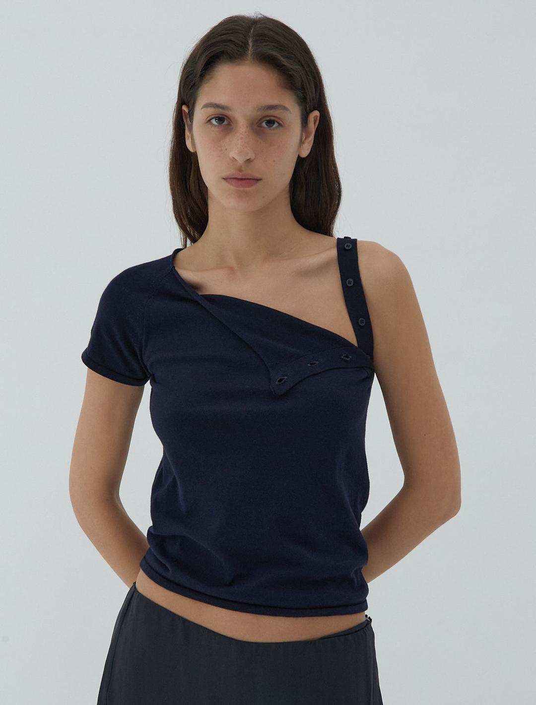SAMIR-Asymmetrical top featuring a short sleeve on one side and a sleeveless design on the other