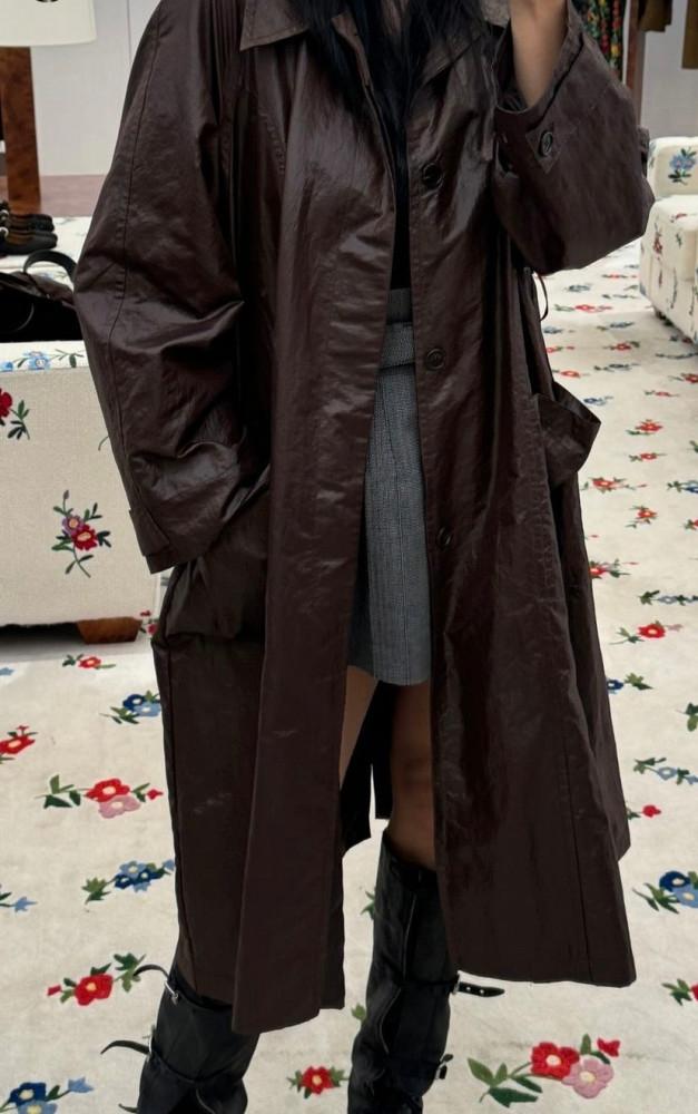 모어댄예스터데이 에밋코트 2color