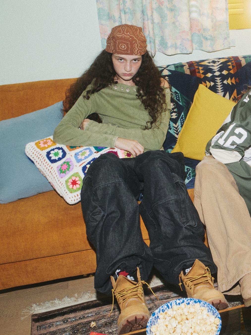 EYELET OFF SHOULDER T-SHIRT KHAKI