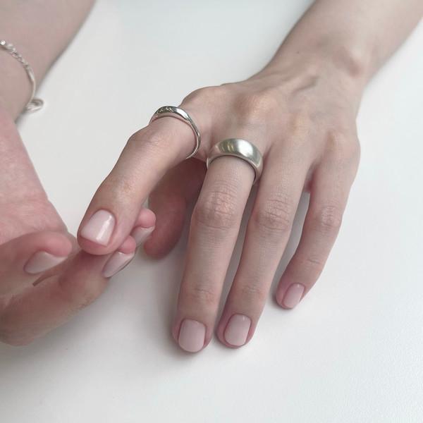 볼드 조약돌 링