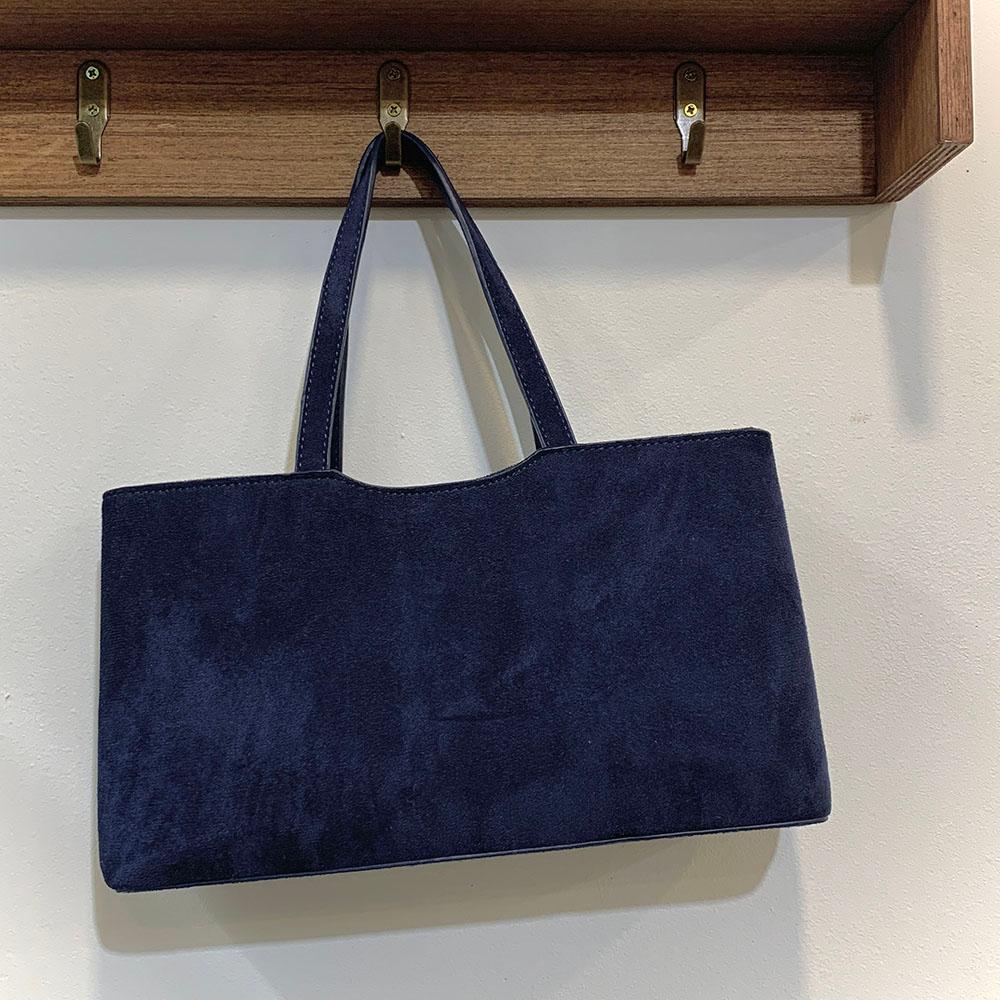 네이비 스퀘어 토트백