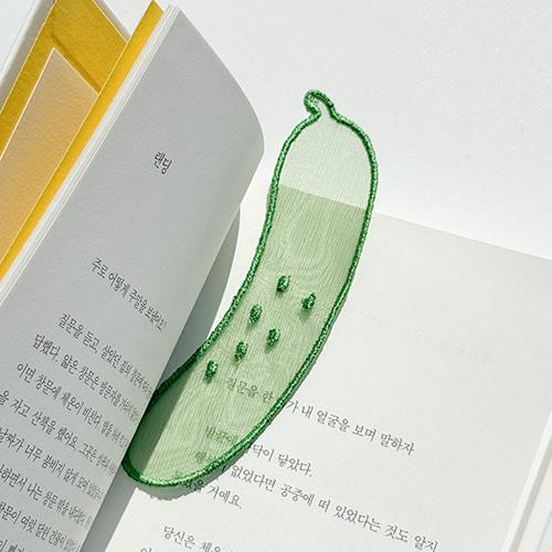 오이 자수 책갈피