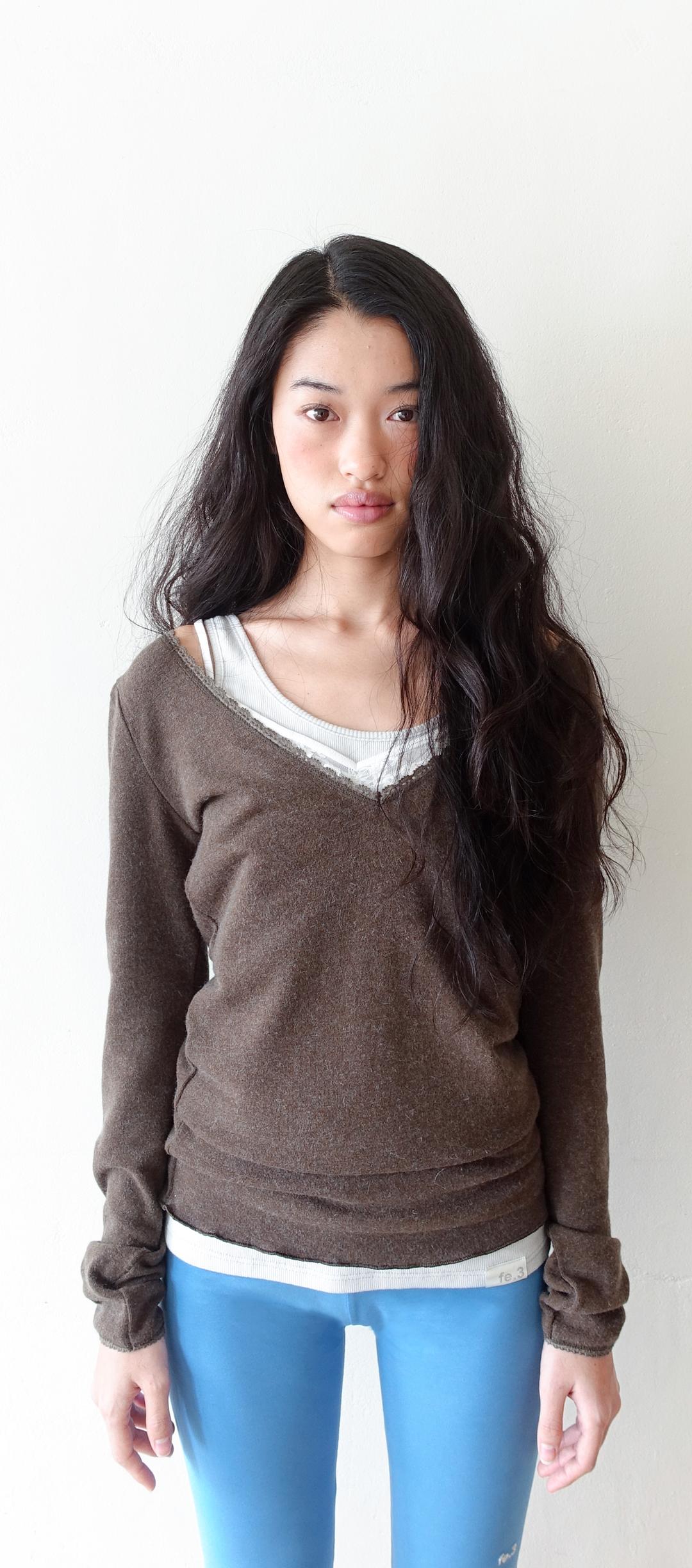 [fe.3] iris long top (khaki)