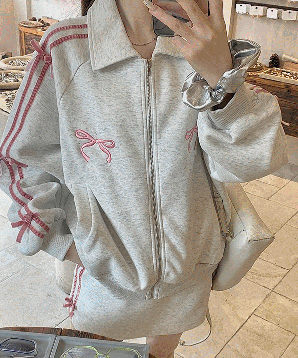 [당일출고/봄신상🌷]로헨 벨벳 리본 두줄 집업 져지 미니스커트 트레이닝 투피스 코디세트