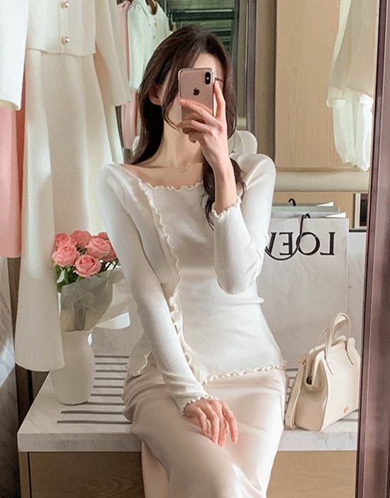 프롬데이원 멜로즈 프릴 긴팔니트(보트넥/트임/골지/이너티/긴팔/데일리룩/데이트룩/여친룩/봄)