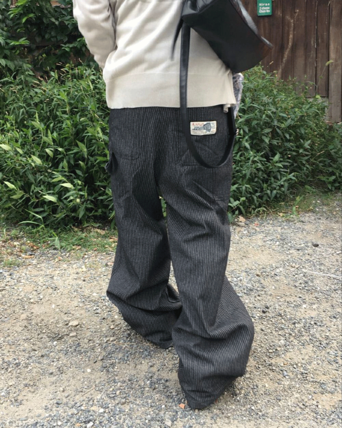 니들러 스트라이프 데님 팬츠 Black