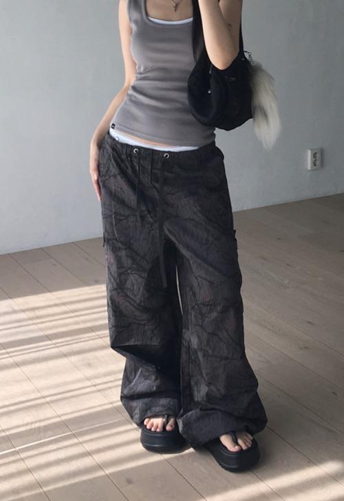 이즈이즈 Wooden String Pants
