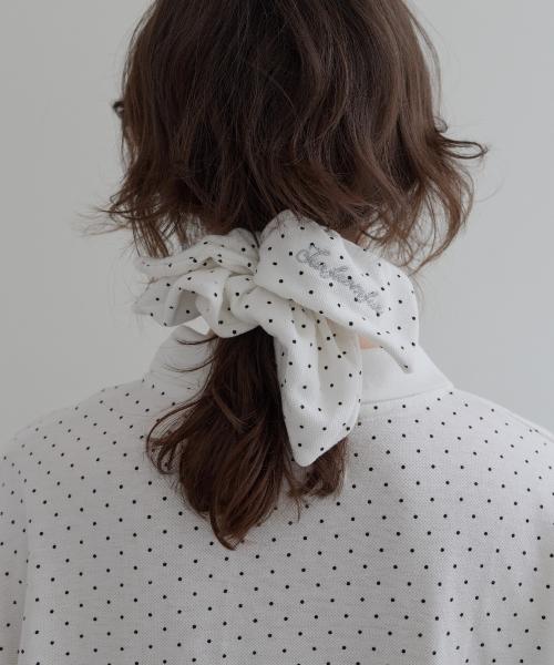 Square pk scrunchie, White