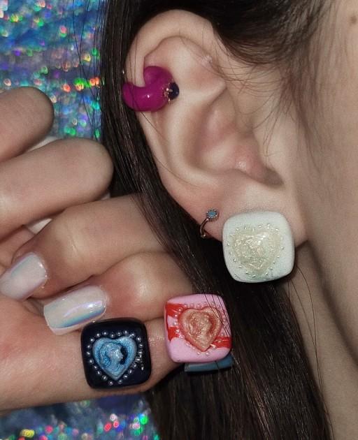 마녀의 카메오 Earring ver. / 까메오 귀걸이