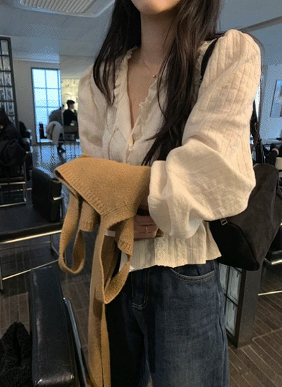 기모 딜라잇 프릴 블라우스 1color