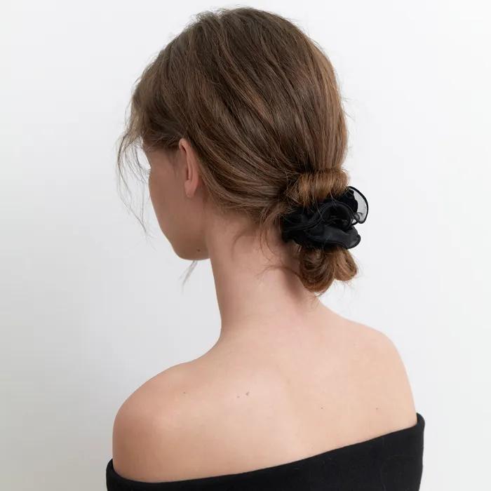 velvet romatic mesh lace scrunch - black