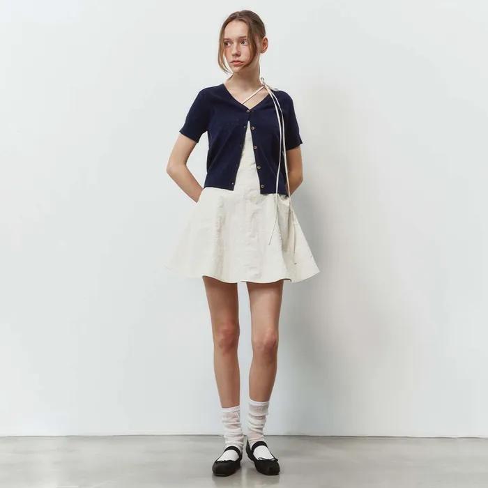 릴리 슬리브리스 원피스 베이지