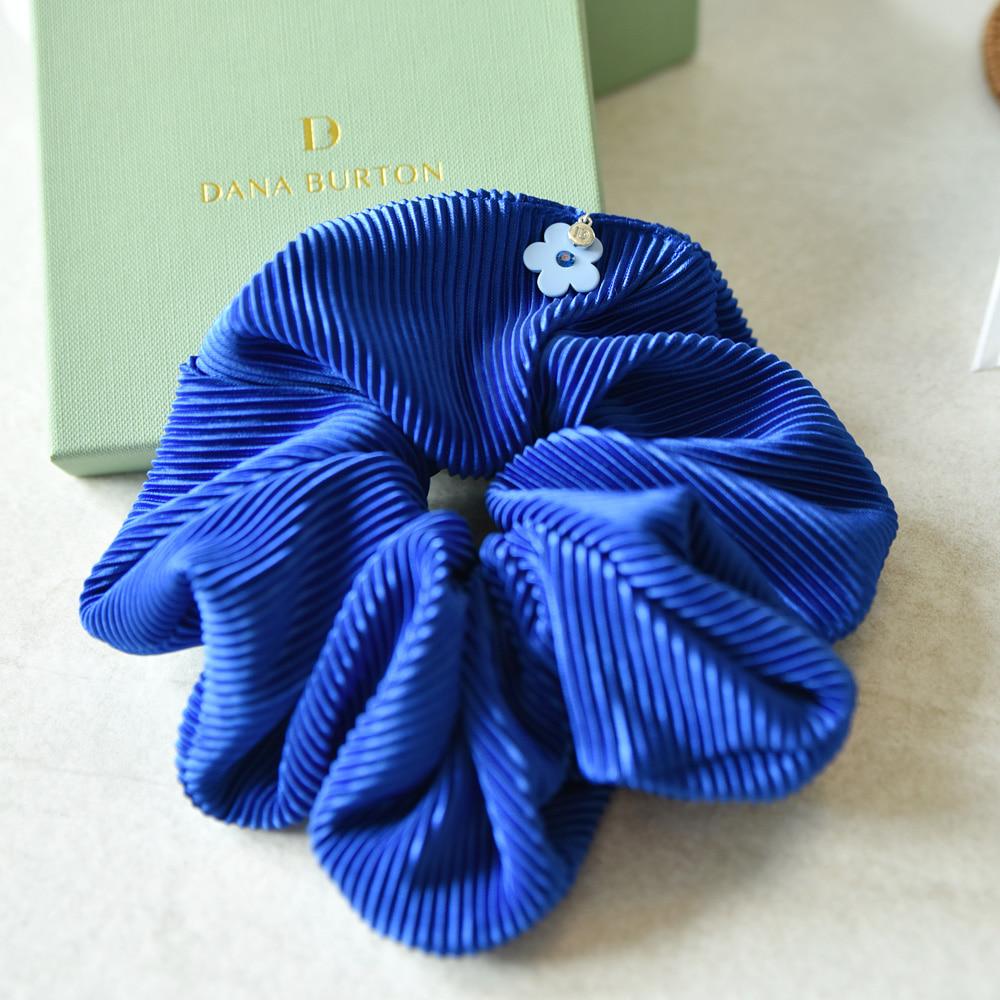 [안소희, 김성은 착용]배꽃 플라워 플리츠 곱창밴드 스크런치